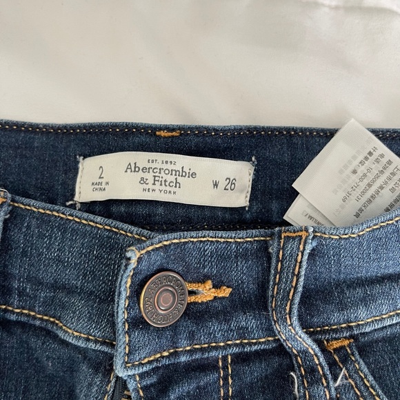 Abercrombie denim shorts - Picture 2 of 2